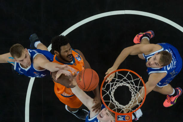 为核心的组 为核心的组